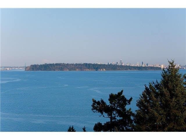 3699 Sunset Lane, West Vancouver, BC, V7V 0A9