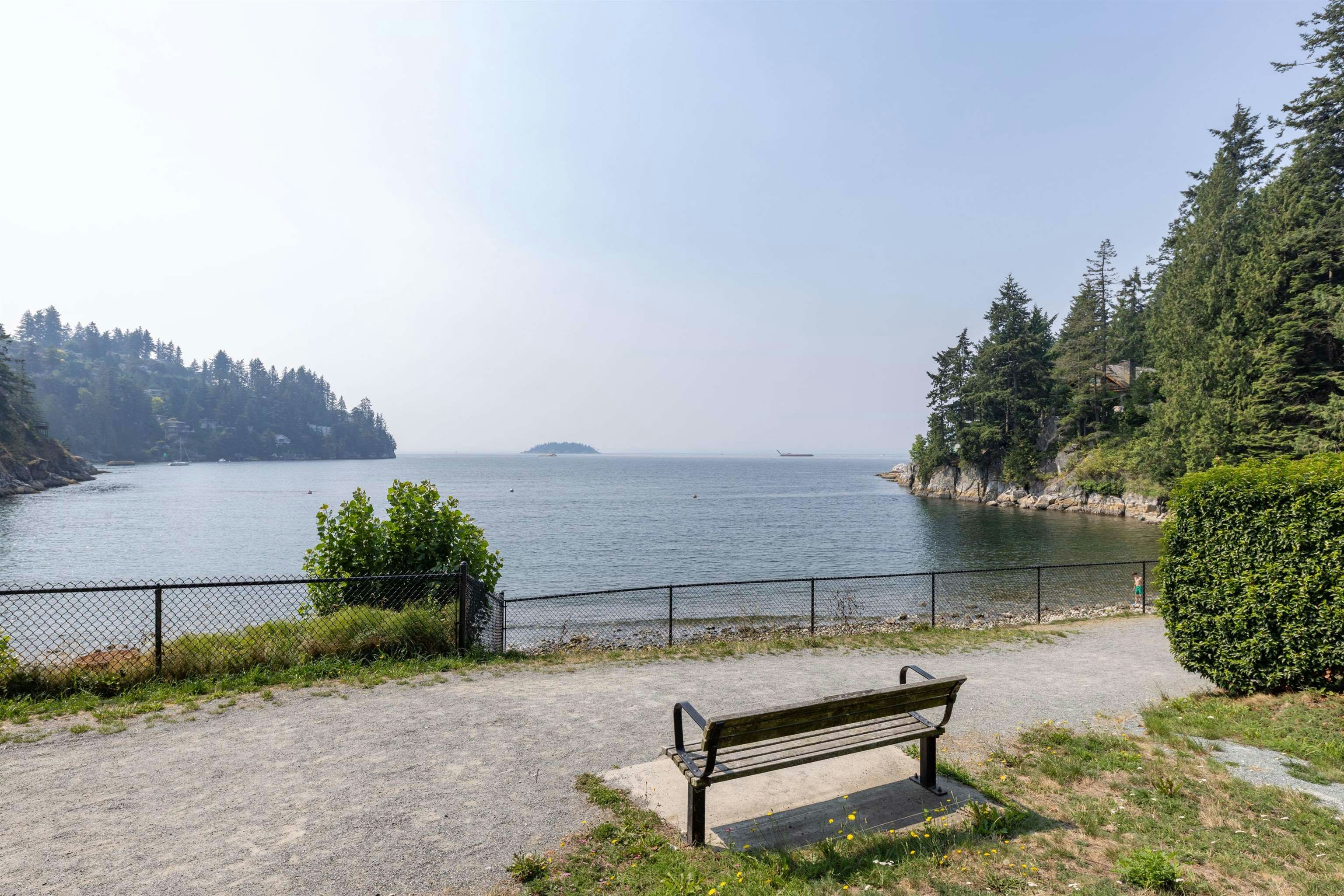 6955 Odlum Court, West Vancouver, BC, V7W 3B6 - 38