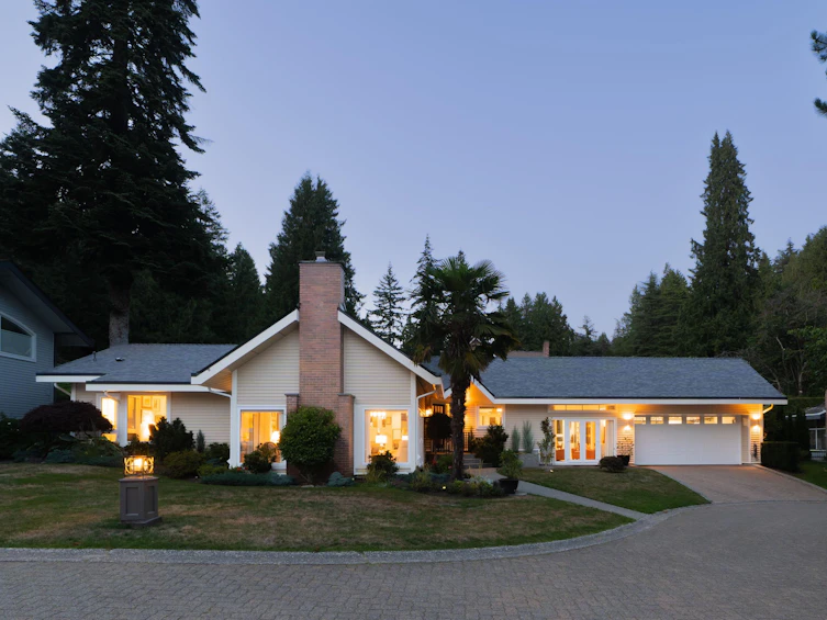6955 Odlum Court, West Vancouver, BC, V7W 3B6