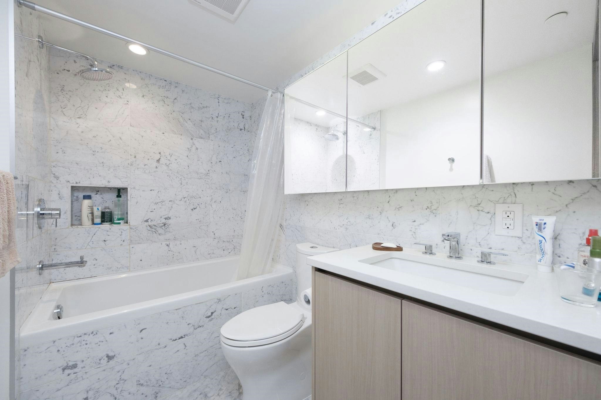 905-1768 Cook Street, Vancouver, BC, V5Y 0N3 - 13