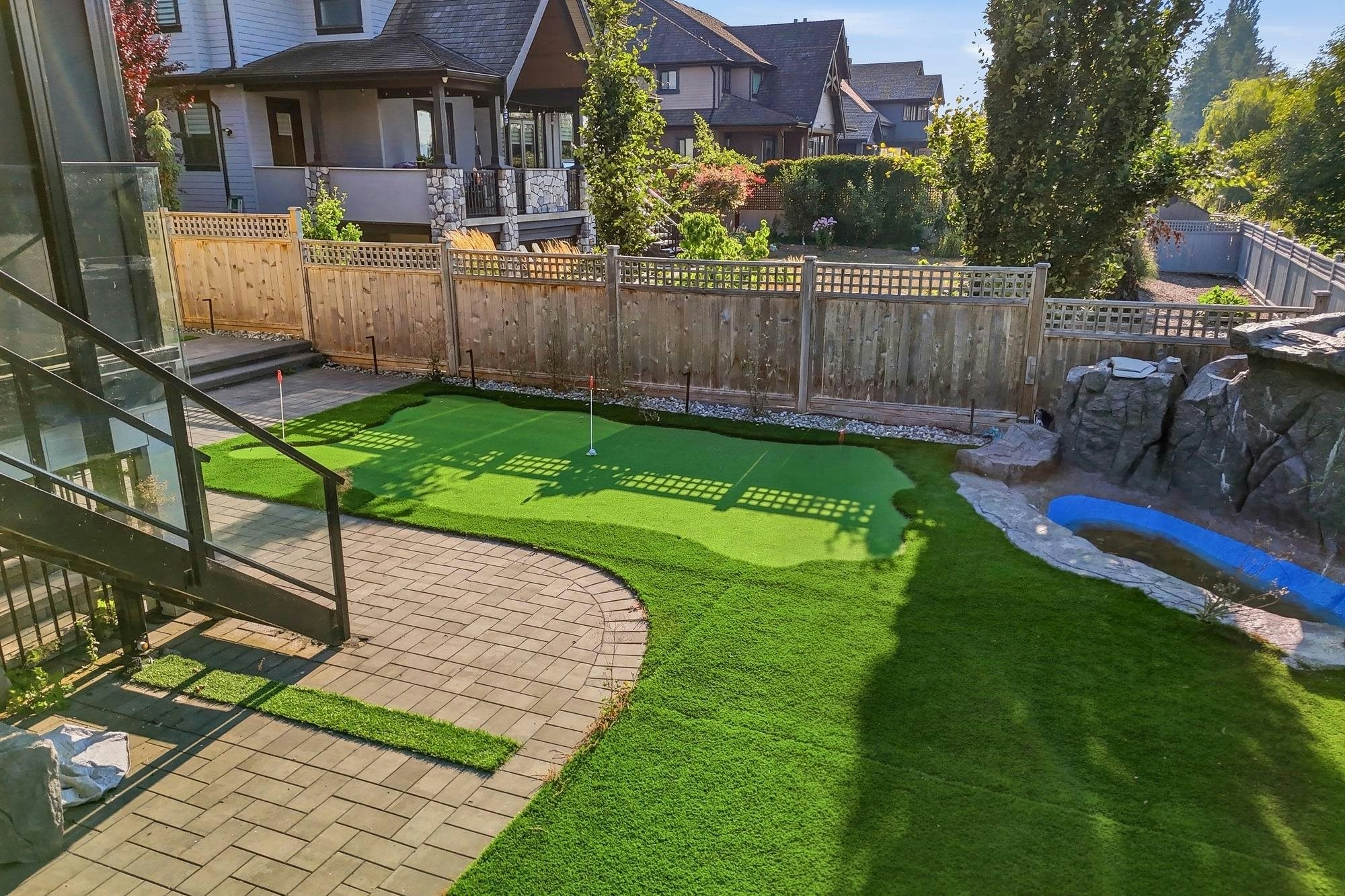 15957 39a Avenue, Surrey, BC, V3Z 0Y3 - 40