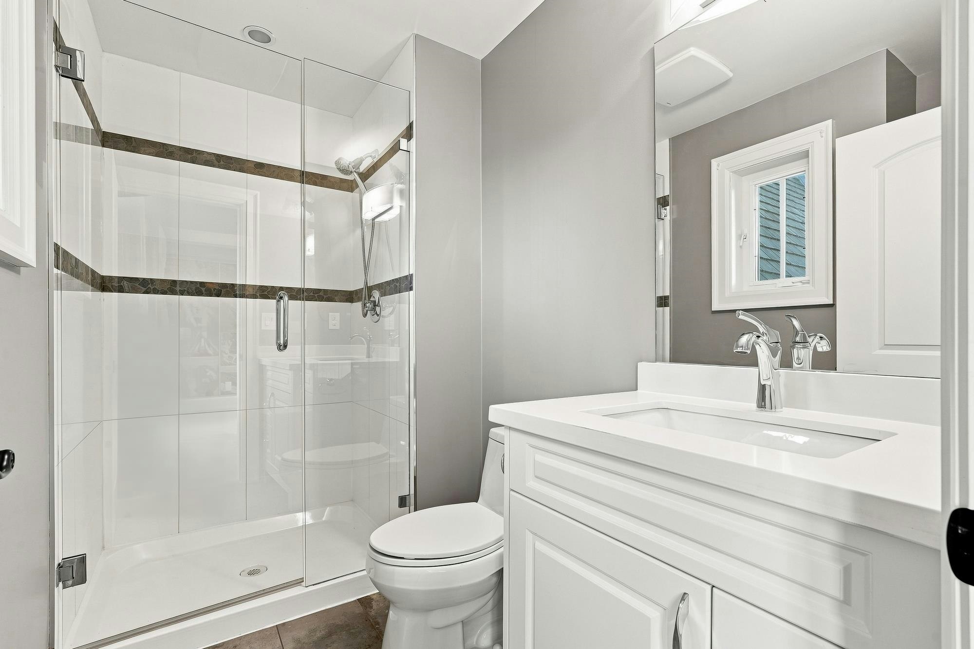 15957 39a Avenue, Surrey, BC, V3Z 0Y3 - 38