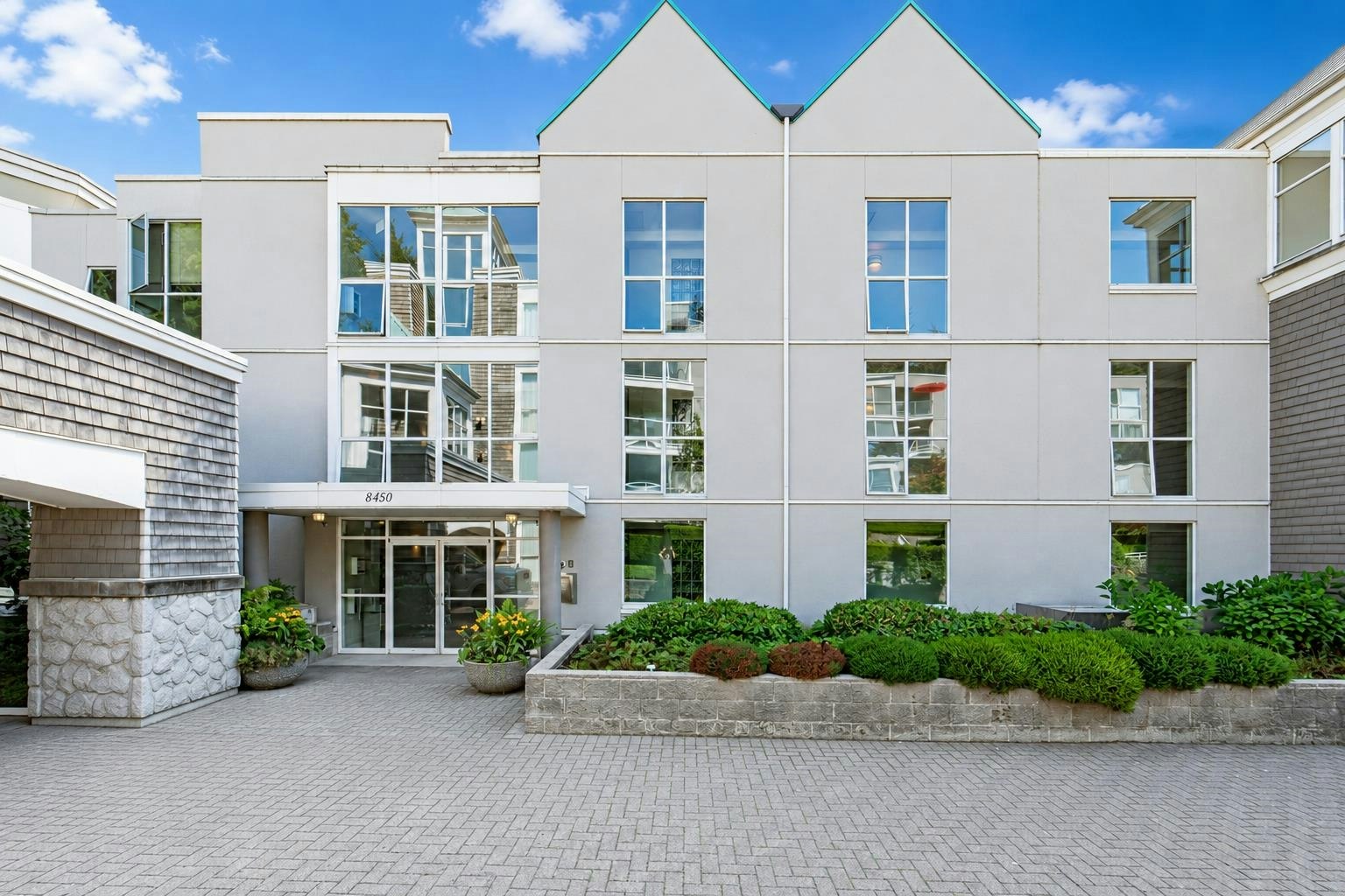 312-8450 Jellicoe Street, Vancouver, BC, V5S 4S9