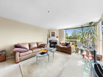 312-8450 Jellicoe Street - 2