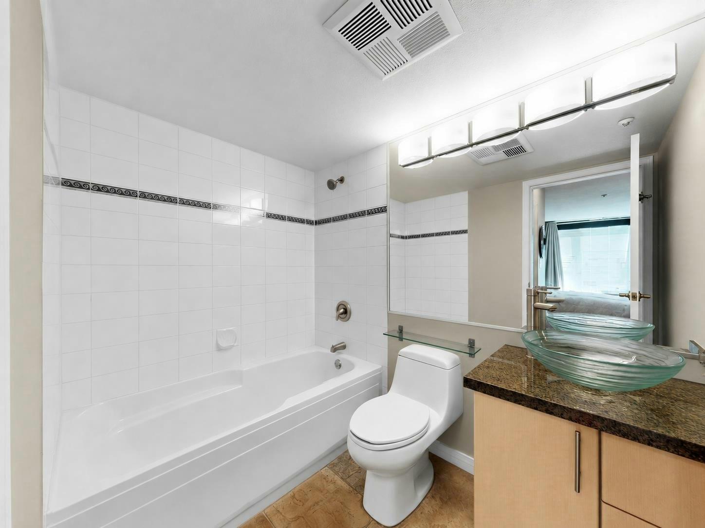 312-8450 Jellicoe Street, Vancouver, BC, V5S 4S9 - 8
