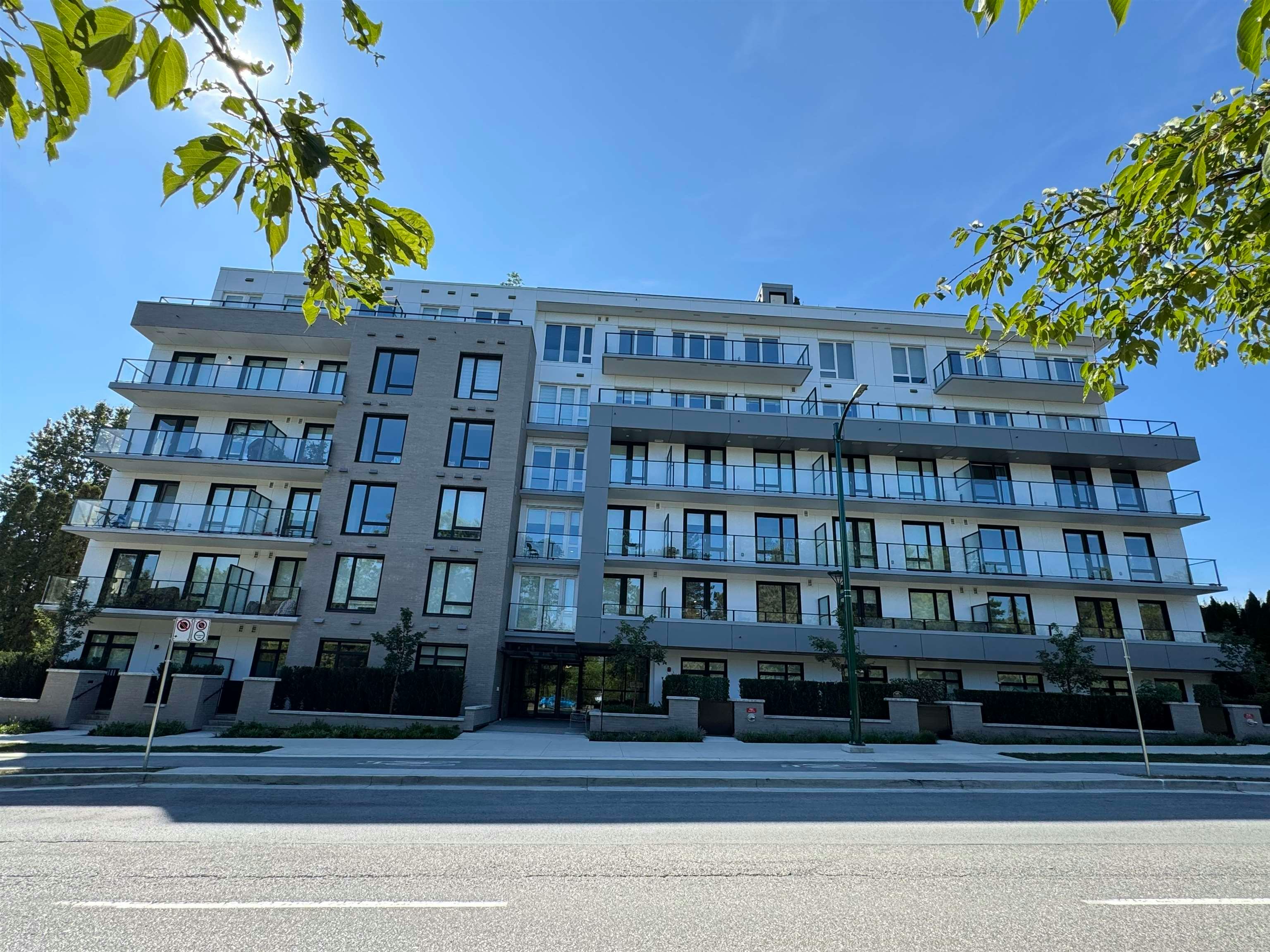 313-6859 Cambie Street, Vancouver, BC, V6P 3H1