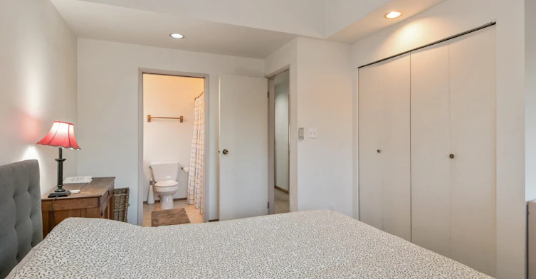 UPPER-3043 O'hara Lane, Surrey, BC, V4A 3E6 - 11