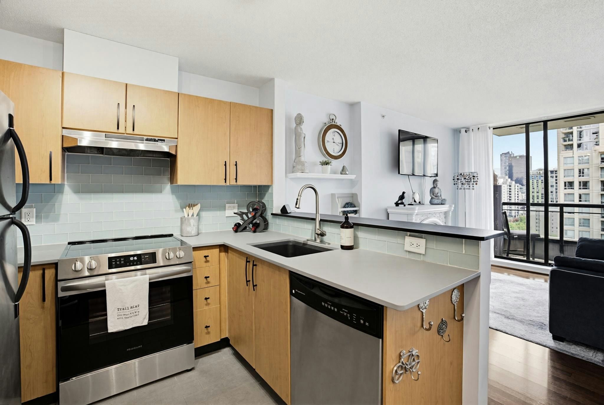 1703-1295 Richards Street, Vancouver, BC, V6B 4K8 - 10
