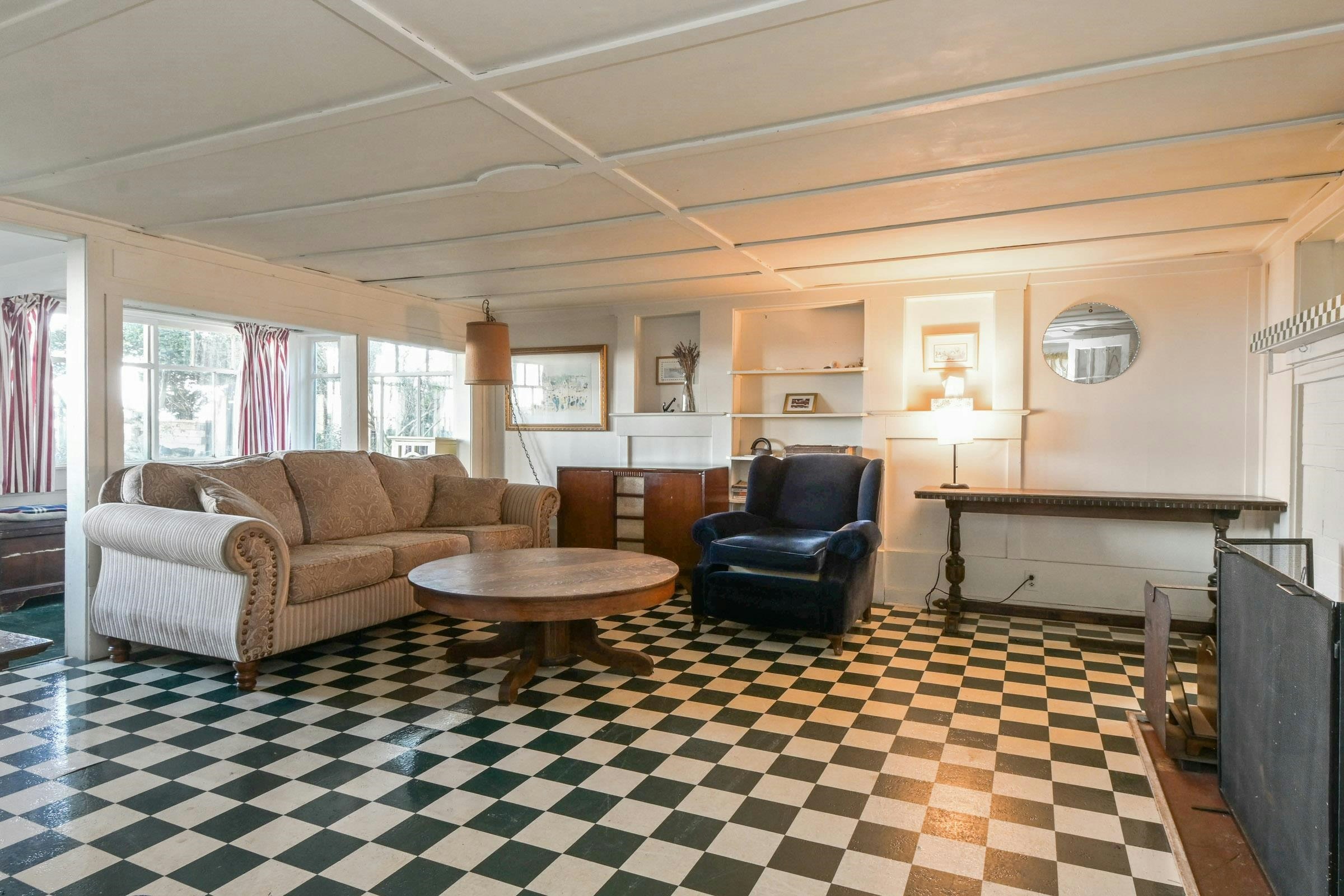 LOWER-3043 O'hara Lane, Surrey, BC, V4A 3E6 - 3