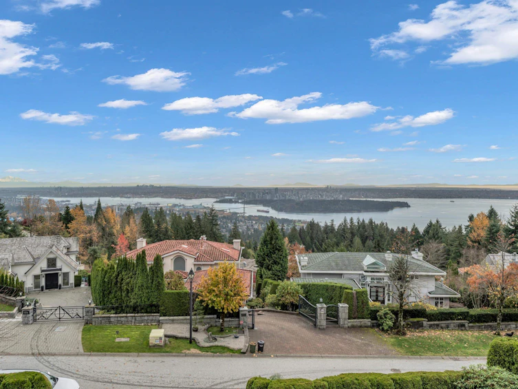 1525 Errigal Place, West Vancouver, BC, V7S 3H1 - 2
