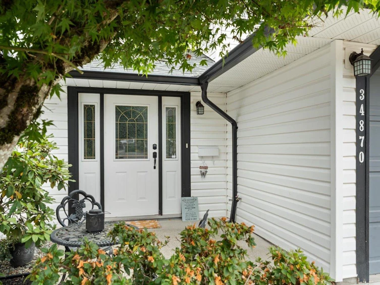 34870 Cassiar Court, Abbotsford, BC, V2S 7G9 - 2