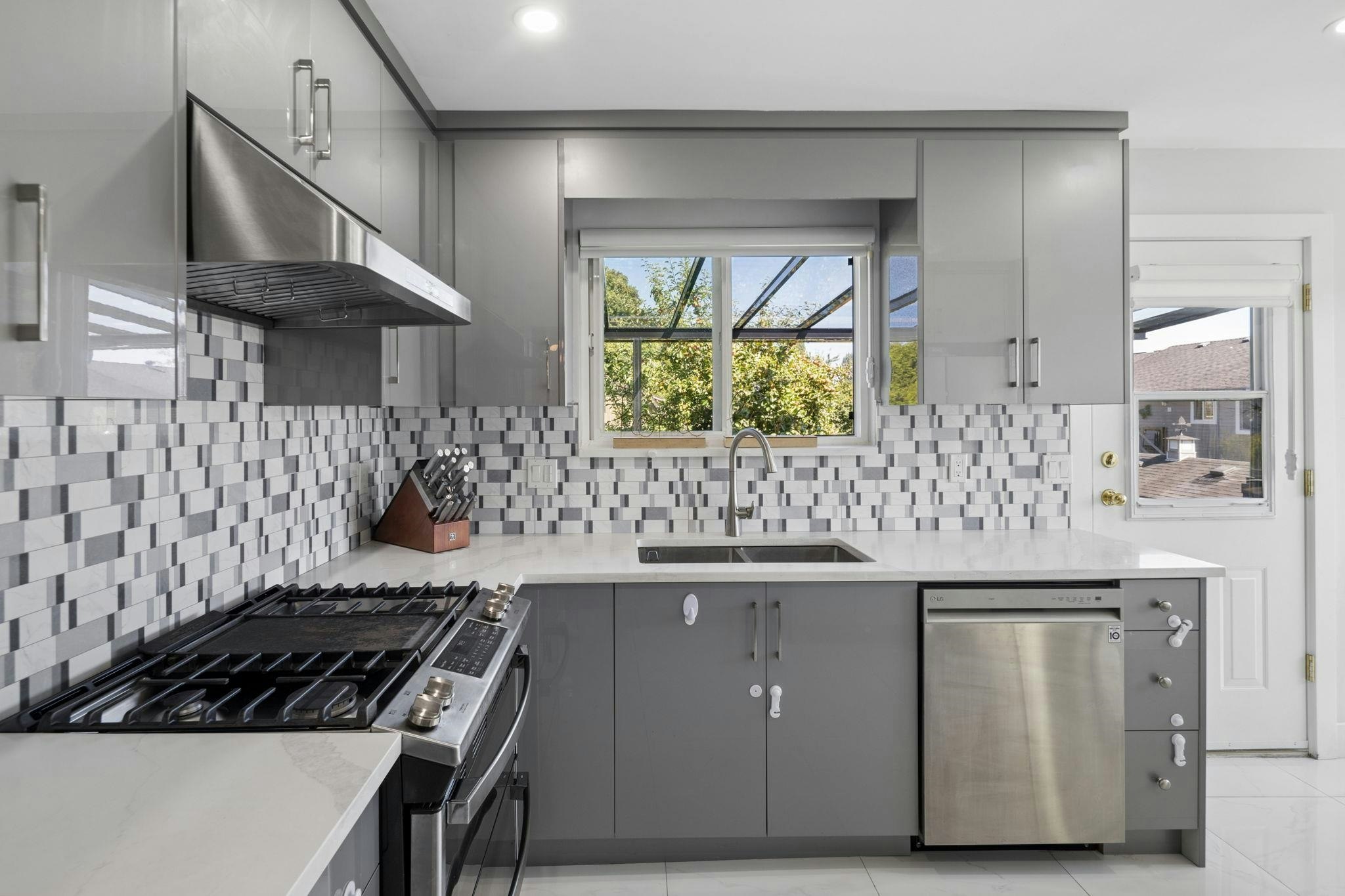 5668 Dove Place, Delta, BC, V4K 3R3 - 10