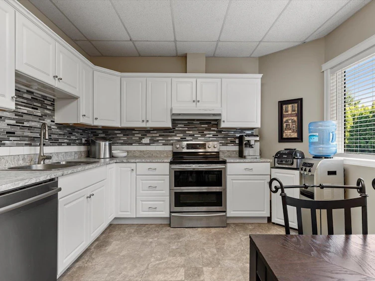 8570 Primrose Drive, Chilliwack, BC, V2R 4A3 - 32
