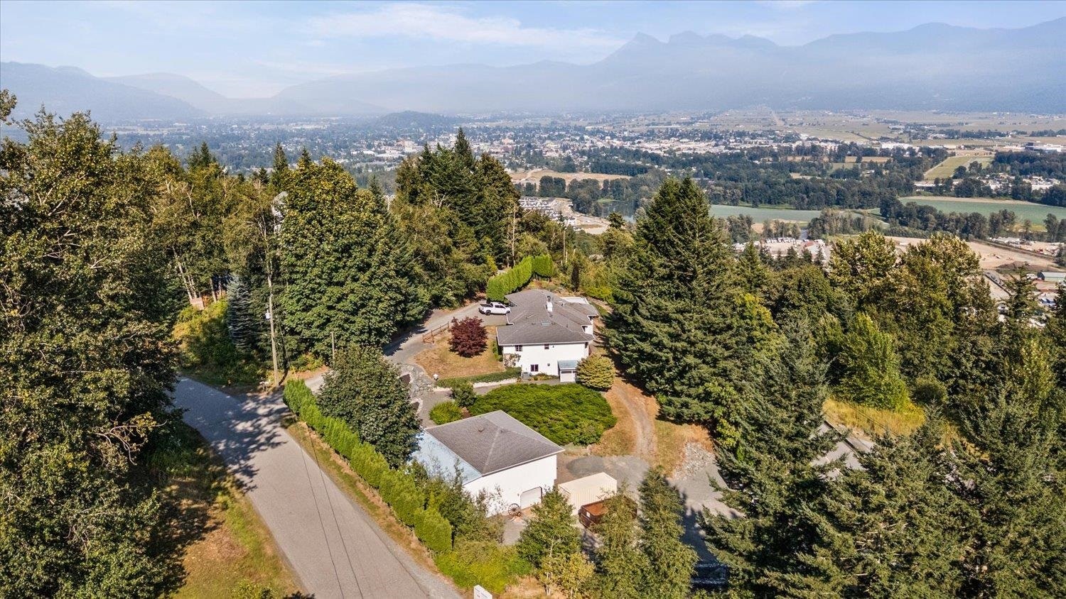8570 Primrose Drive, Chilliwack, BC, V2R 4A3 - 40