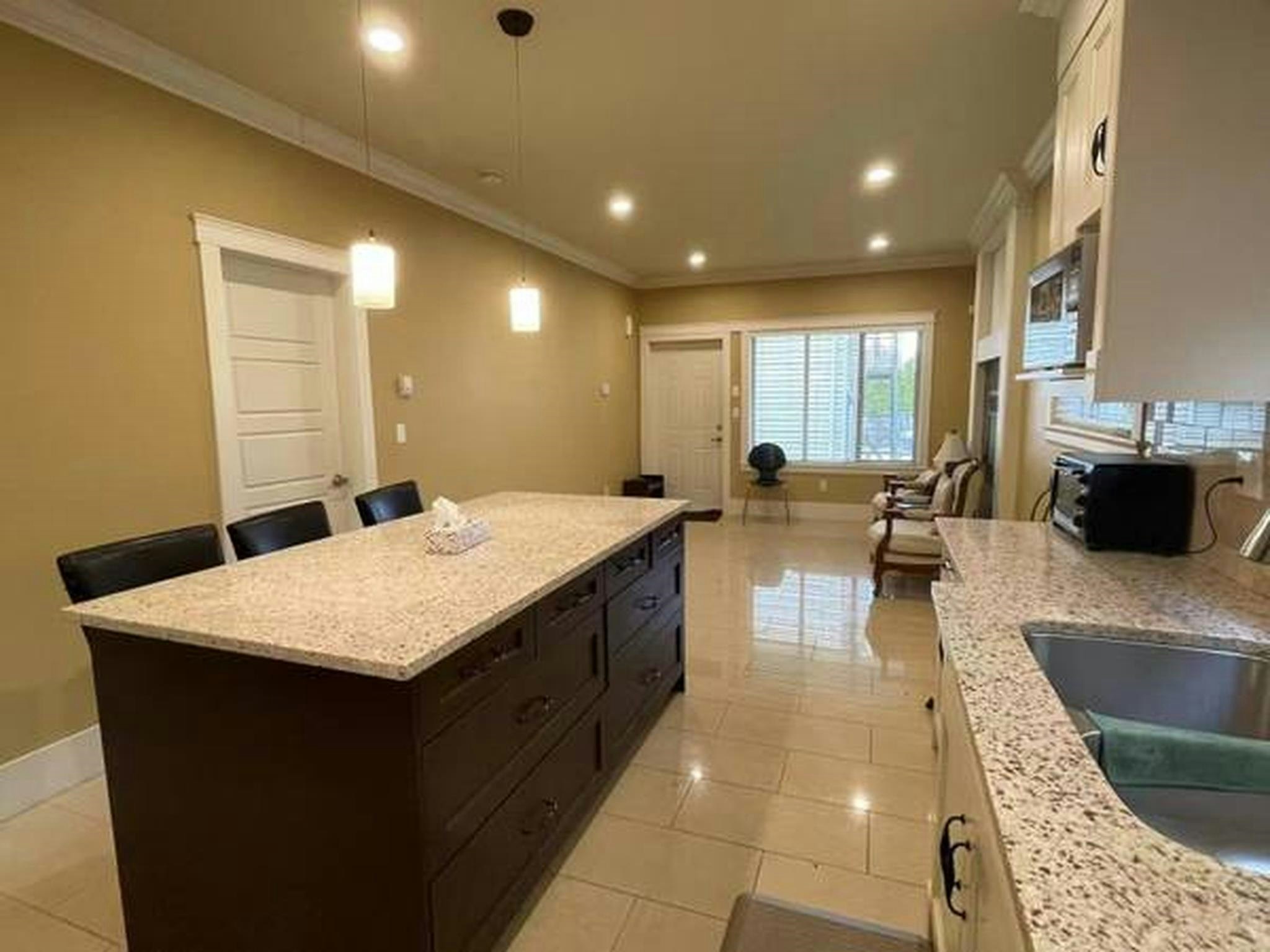 8555,  No 2 Road, Richmond, BC, V7C 3M4 - 7