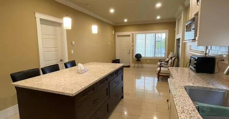 8555, No 2 Road, Richmond, BC, V7C 3M4 - 7