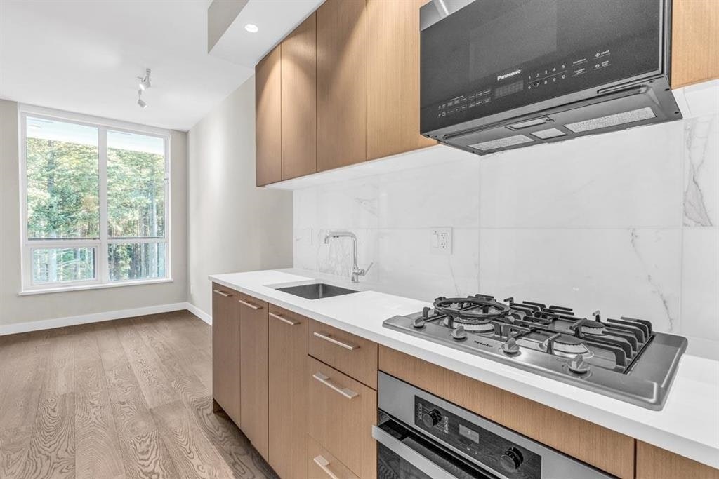 1106-5608 Berton Avenue, Vancouver, BC, V6S 0M6 - 8