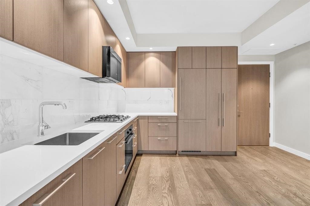1106-5608 Berton Avenue, Vancouver, BC, V6S 0M6 - 4