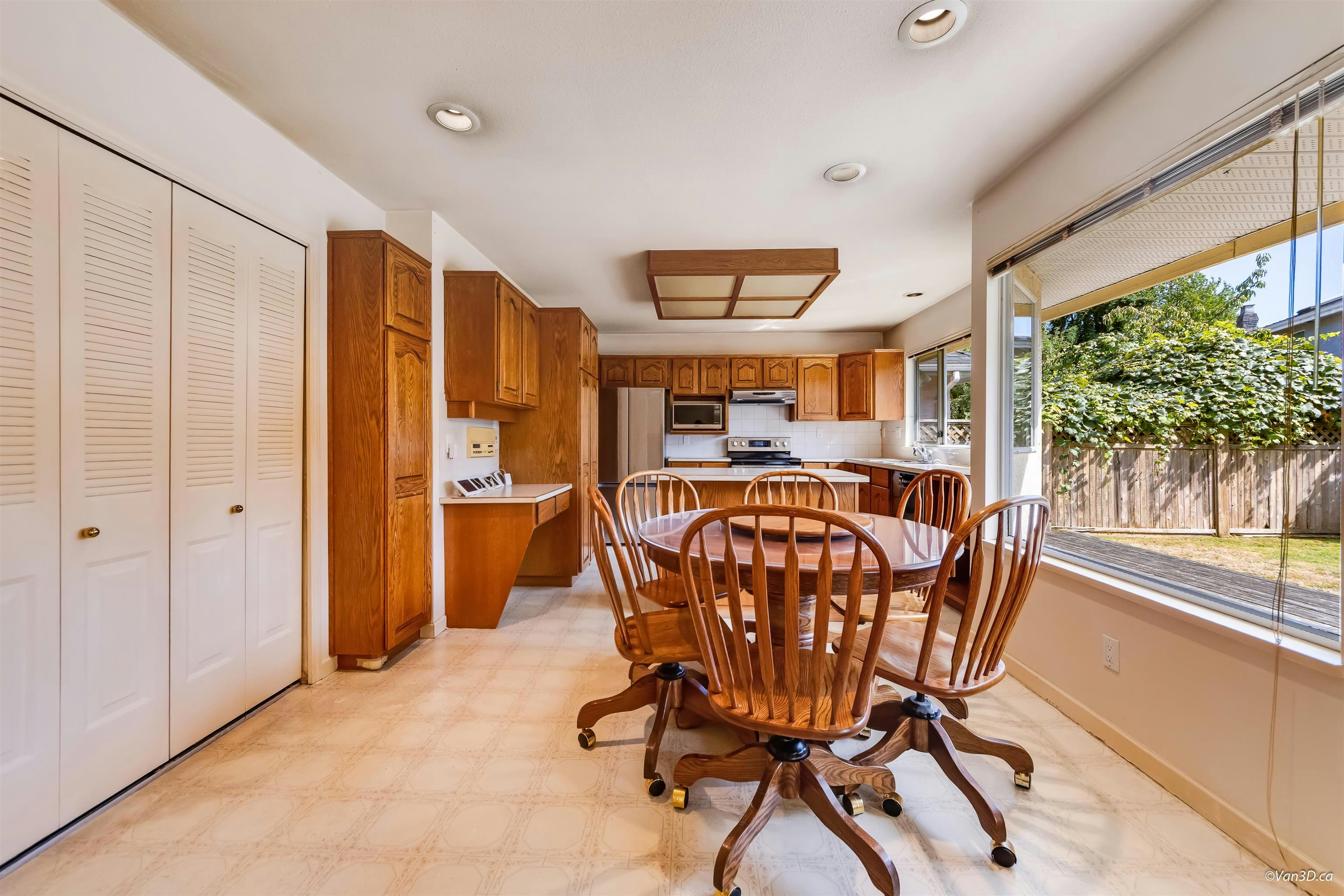 10208 River Drive, Richmond, BC, V6X 1Z3 - 9