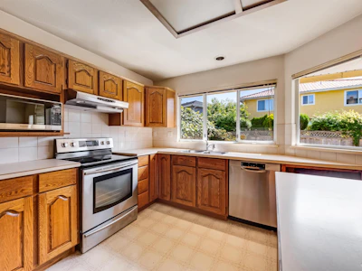 10208 River Drive - 5