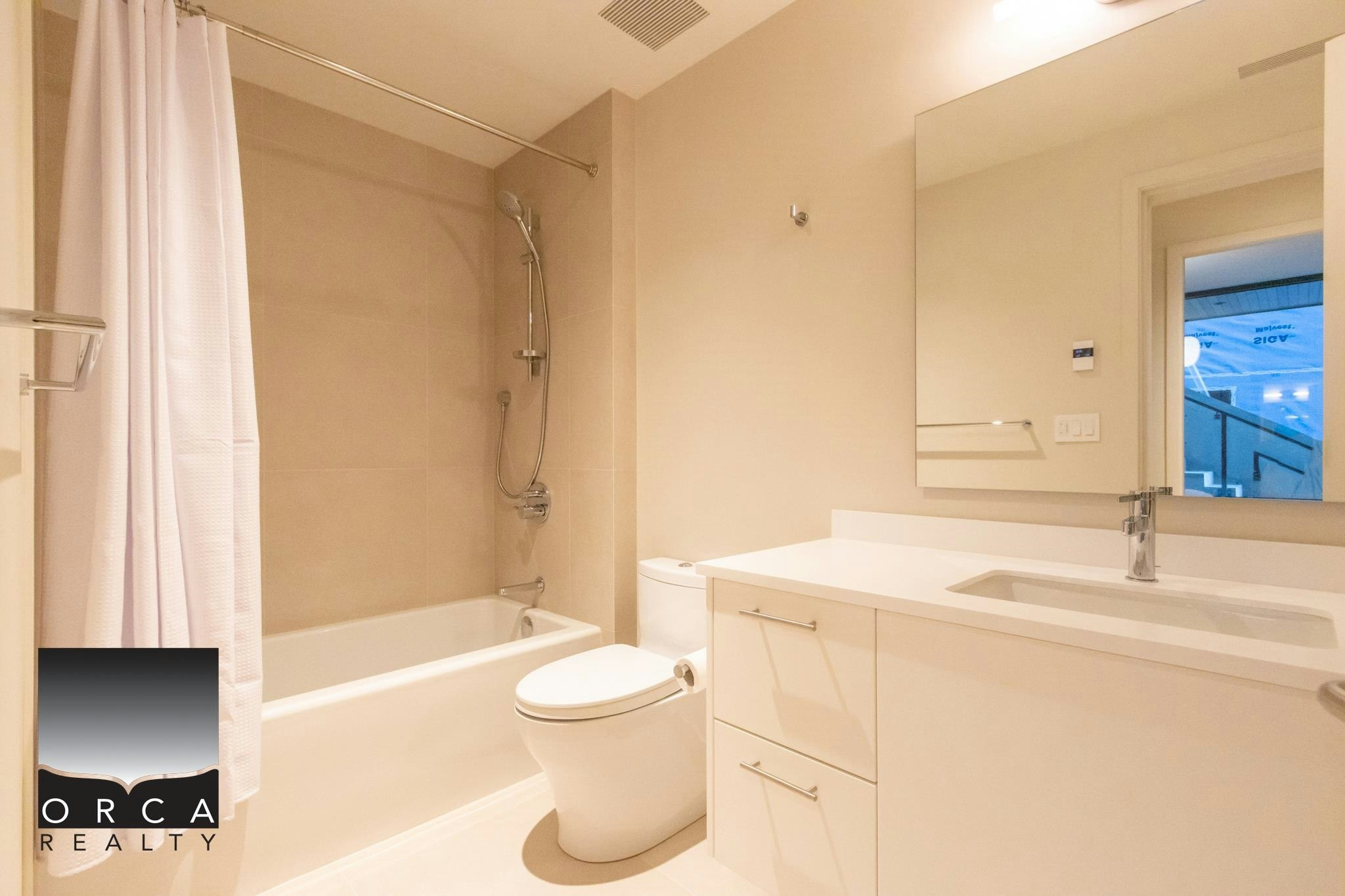 8885 Lawrence Way, West Vancouver, BC, V7W 2T7 - 8