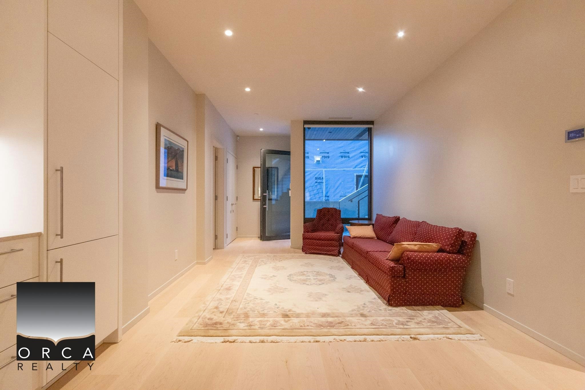 8885 Lawrence Way, West Vancouver, BC, V7W 2T7 - 3