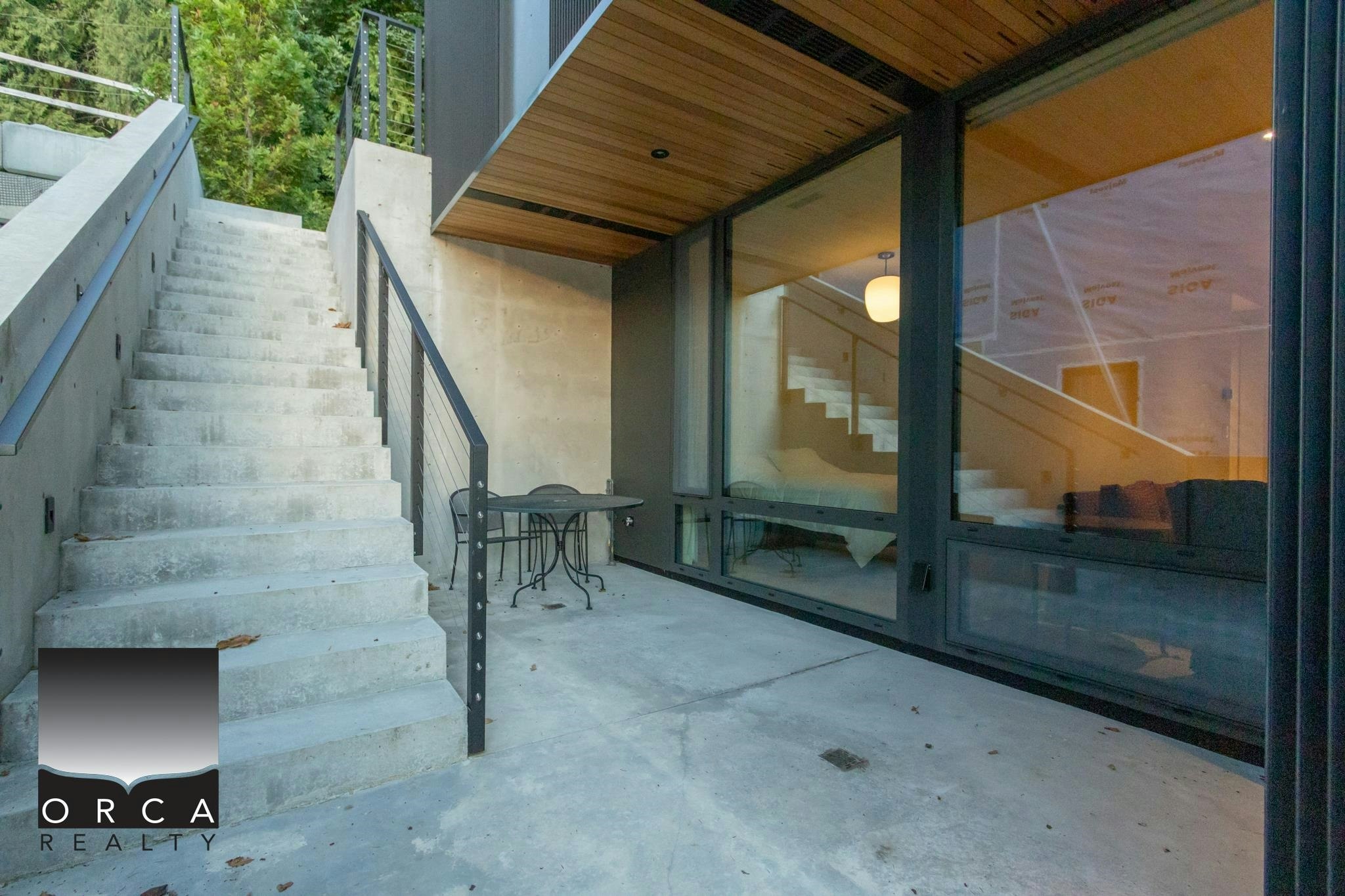8885 Lawrence Way, West Vancouver, BC, V7W 2T7