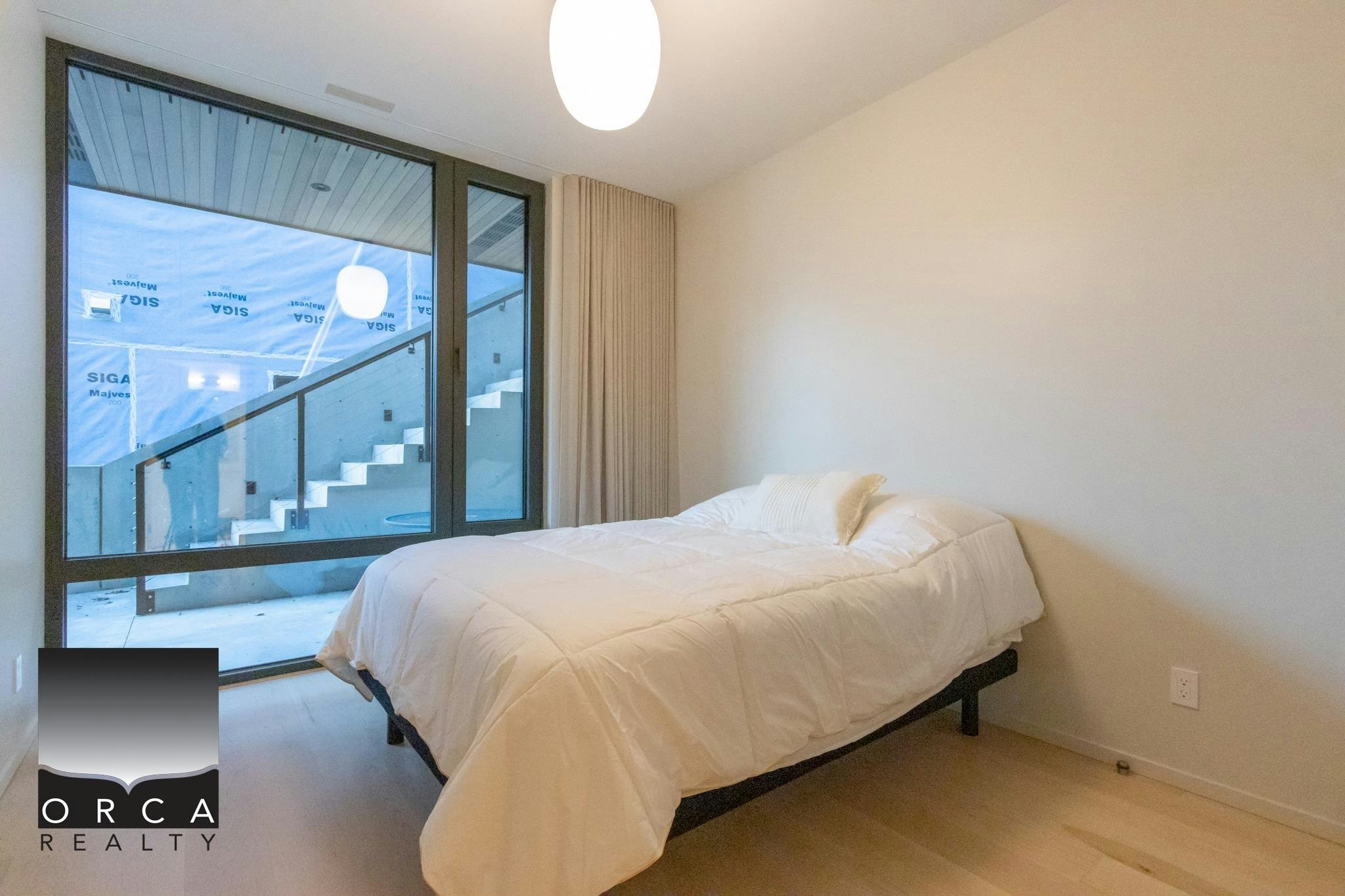 8885 Lawrence Way, West Vancouver, BC, V7W 2T7 - 5