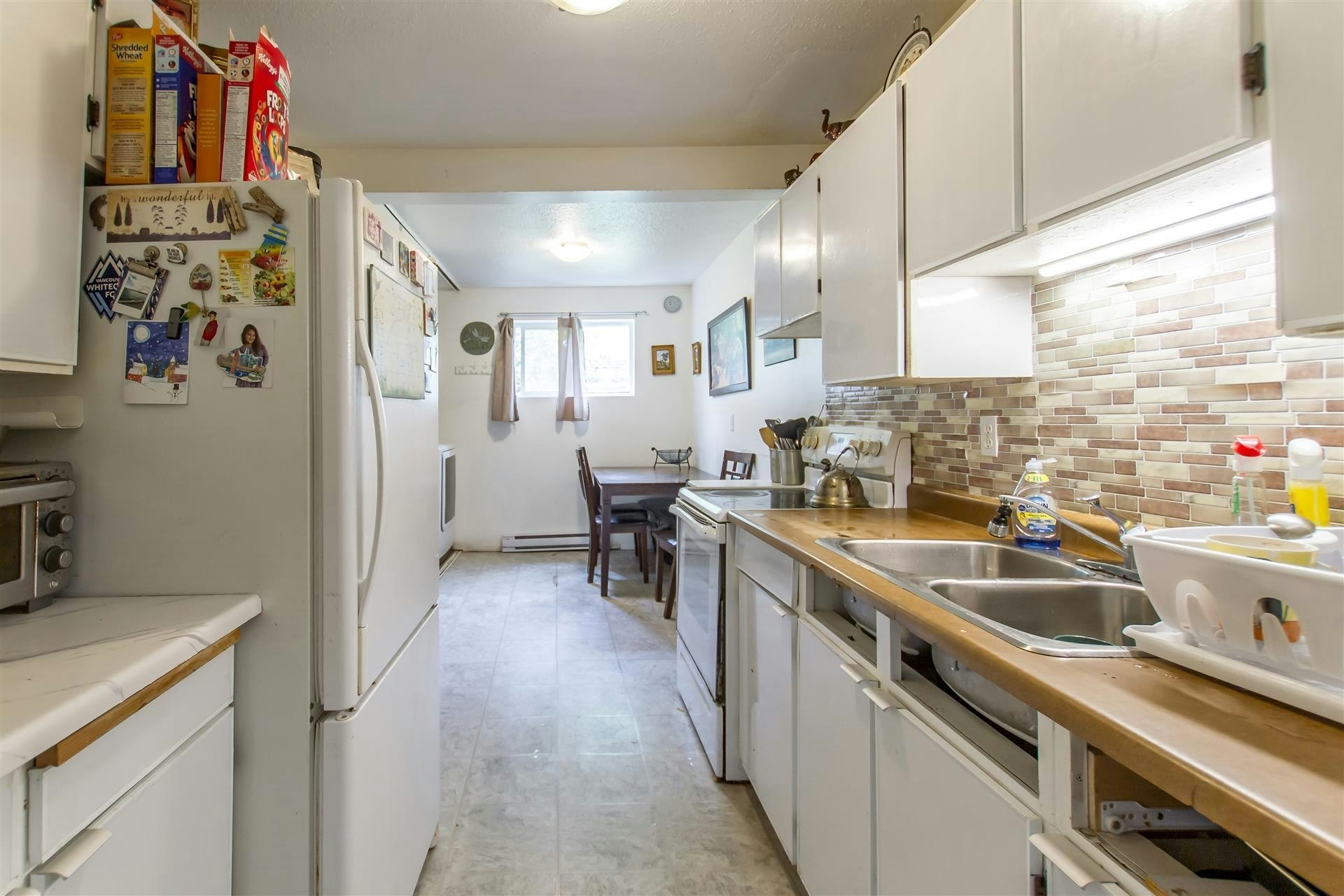 2676 Tretheway Drive, Burnaby, BC, V5B 4R8 - 8