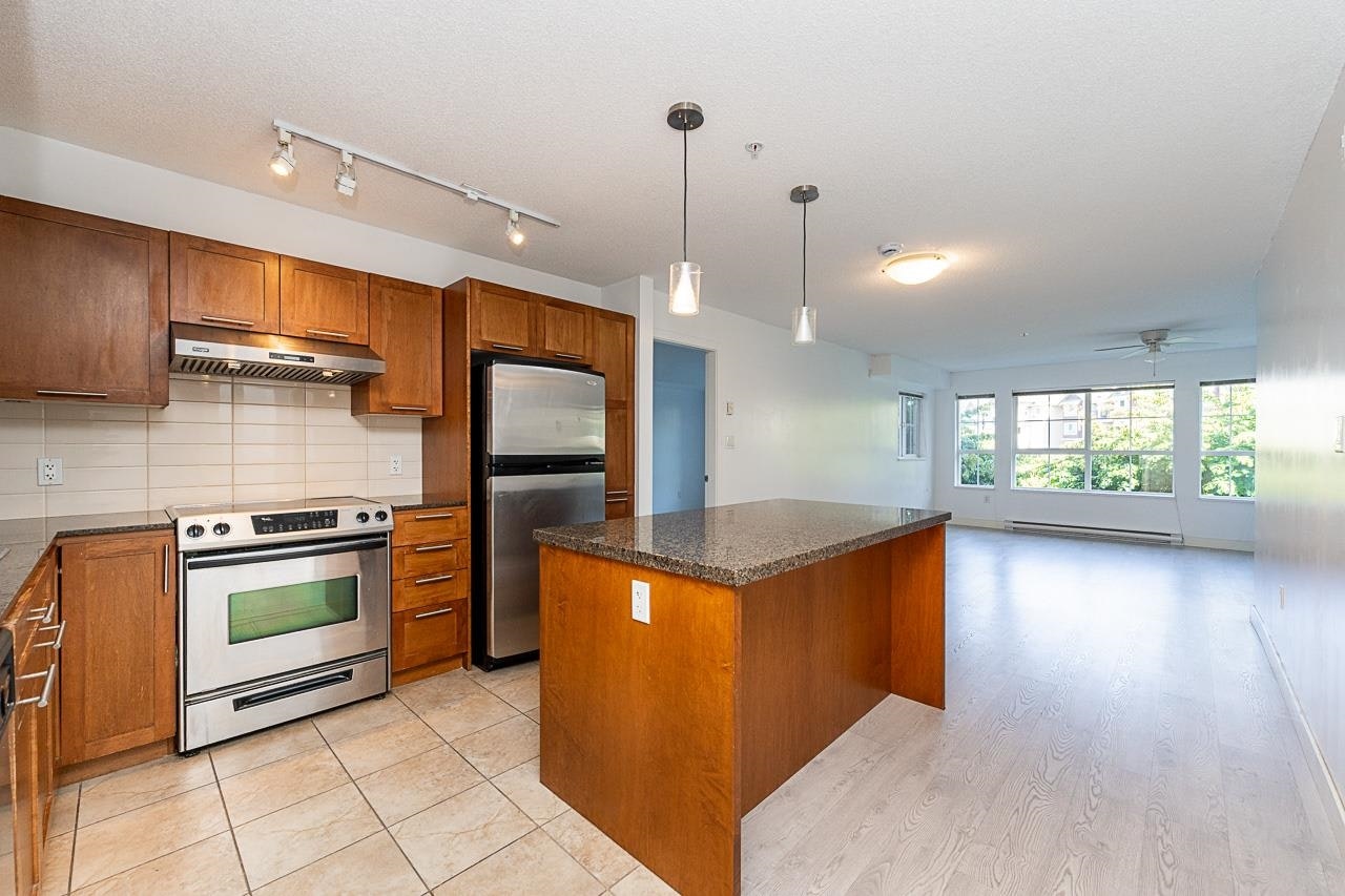 207-19673 Meadow Gardens Way, Pitt Meadows, BC, V3Y 0A1 - 12