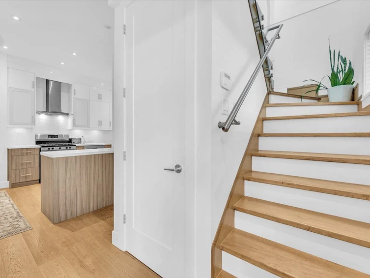2-1136 E Pender Street, Vancouver, BC, V6A 1W5 - 9