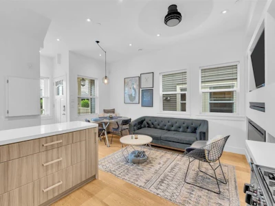 2-1136 E Pender Street - 4