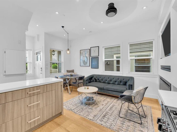 2-1136 E Pender Street, Vancouver, BC, V6A 1W5 - 4