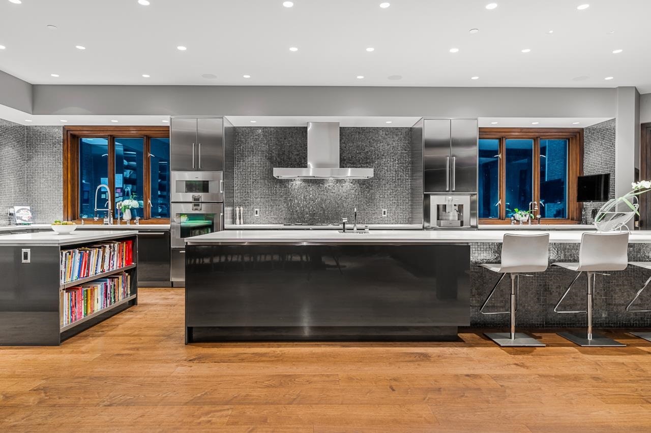 2870 SW Marine Drive, Vancouver, BC, V6N 3X9 - 5