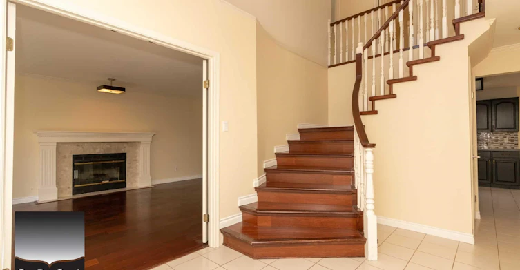 3015 Griffin Place, North Vancouver, BC, V7R 4W9 - 2
