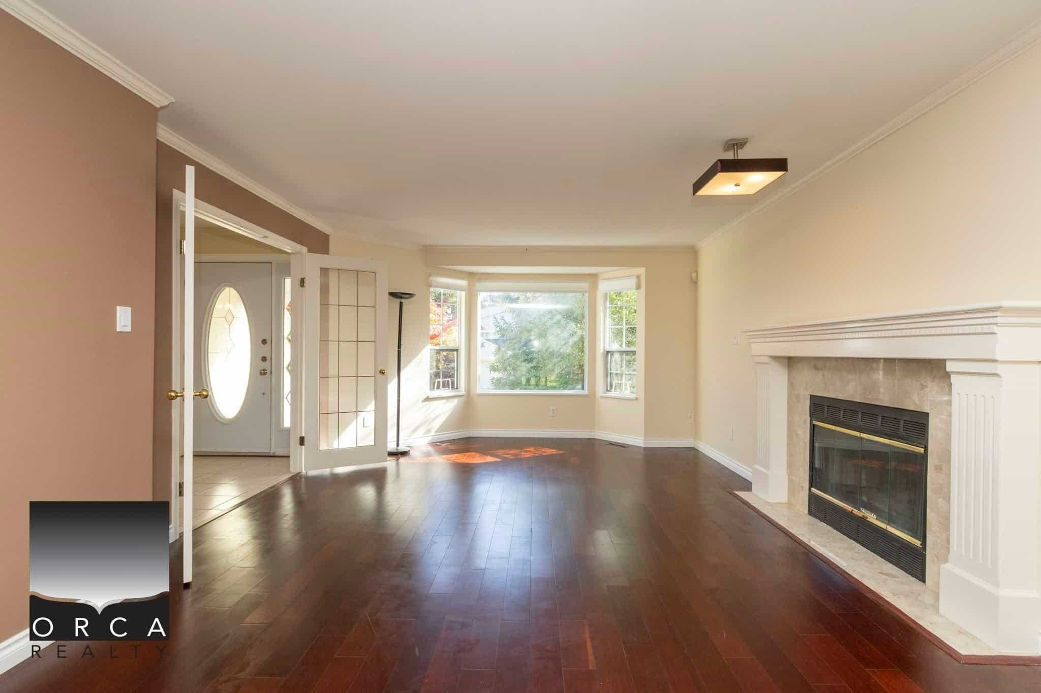 3015 Griffin Place, North Vancouver, BC, V7R 4W9 - 4