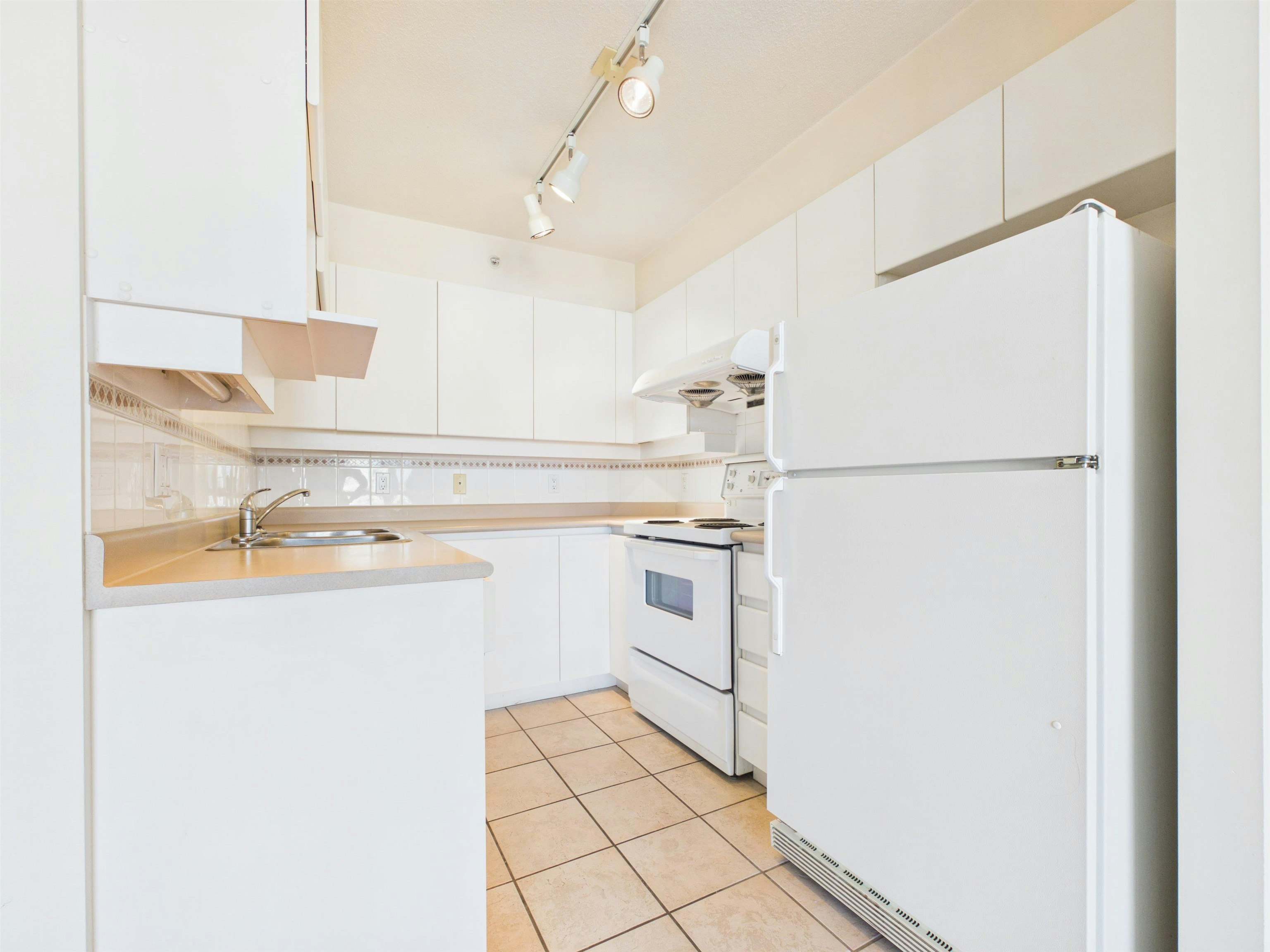 1102-8297 Saba Road, Richmond, BC, V6Y 4B5 - 5