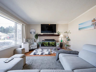 2049 Lynden Street - 2