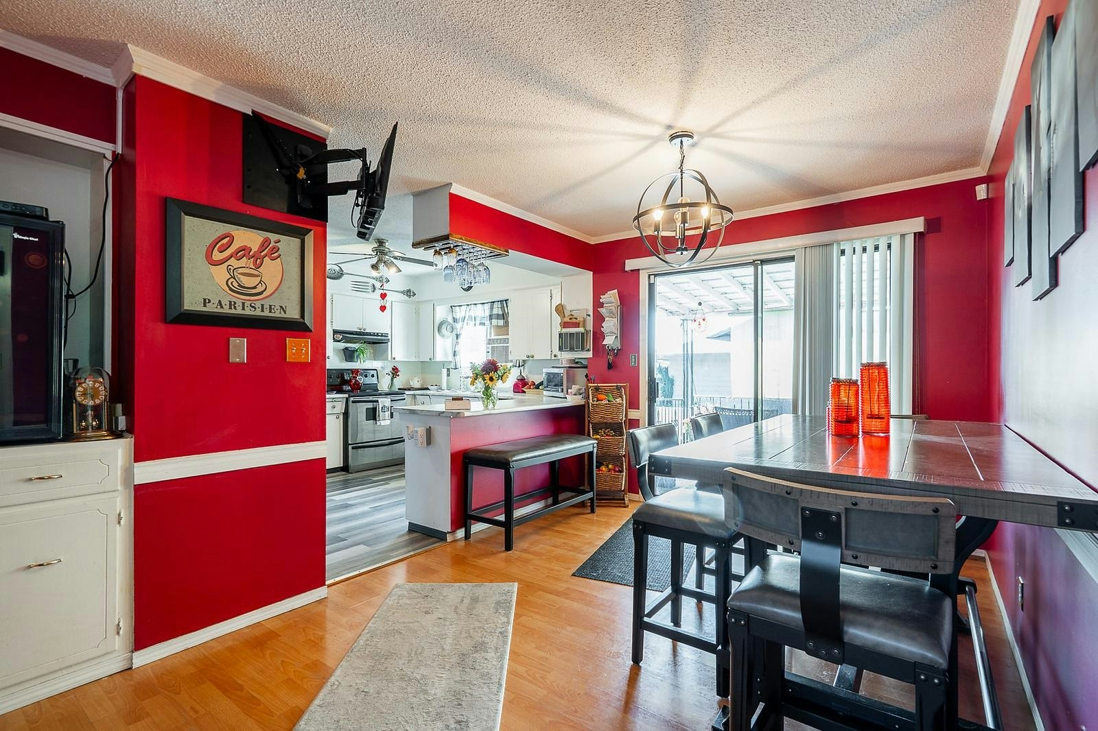 2049 Lynden Street - 4