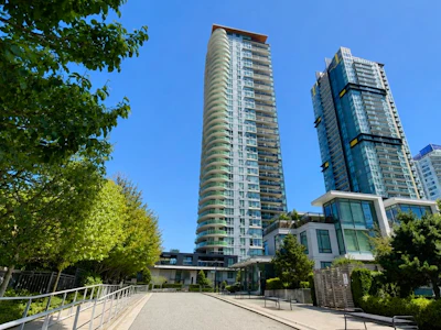 2207-6638 Dunblane Avenue - 2
