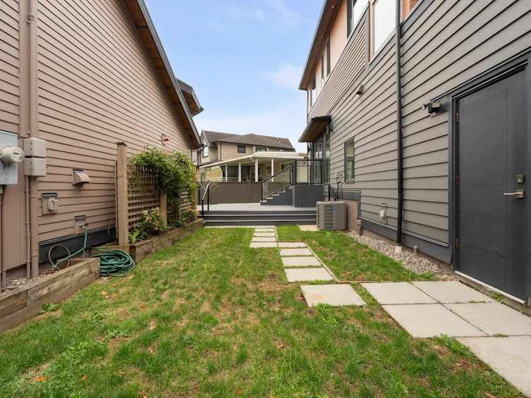 7380 Ashburn Street, Vancouver, BC, V5S 2K9 - 31