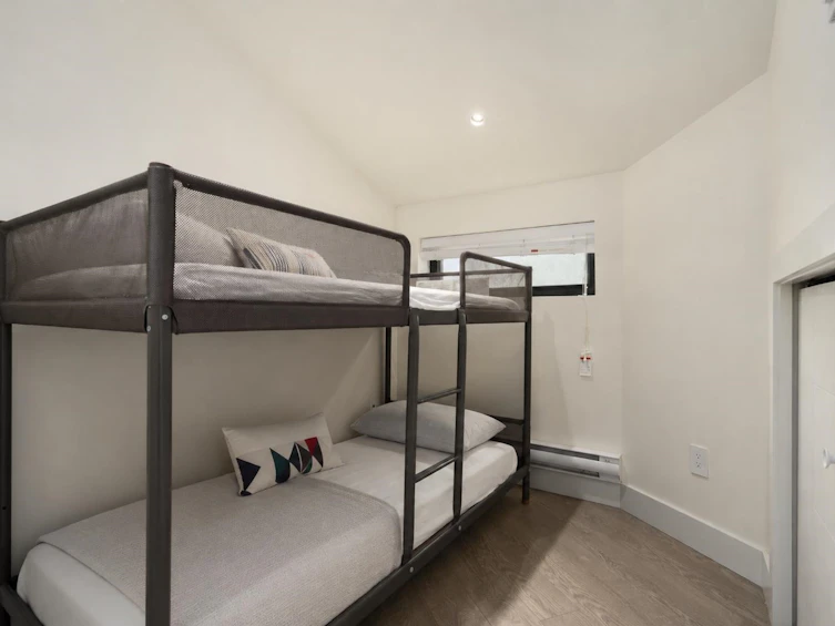 7380 Ashburn Street, Vancouver, BC, V5S 2K9 - 36