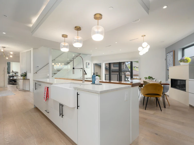 7380 Ashburn Street, Vancouver, BC, V5S 2K9 - 6