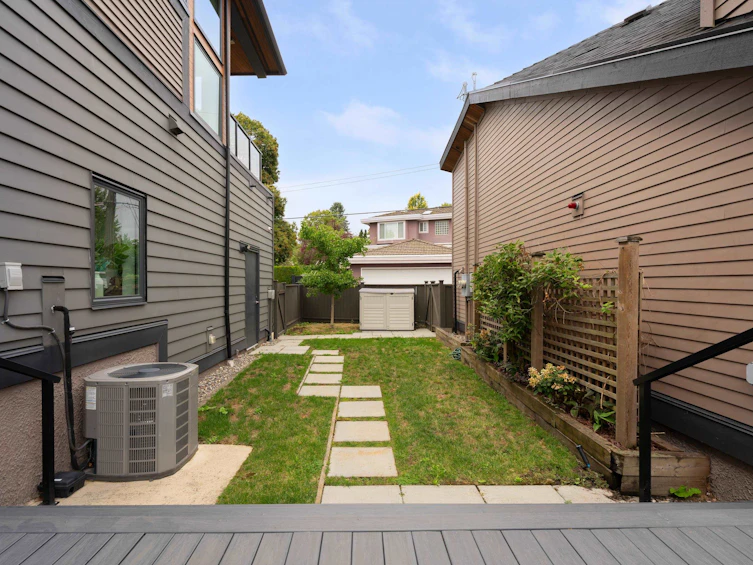 7380 Ashburn Street, Vancouver, BC, V5S 2K9 - 30