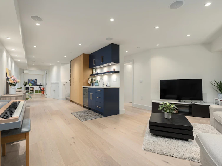 7380 Ashburn Street, Vancouver, BC, V5S 2K9 - 22