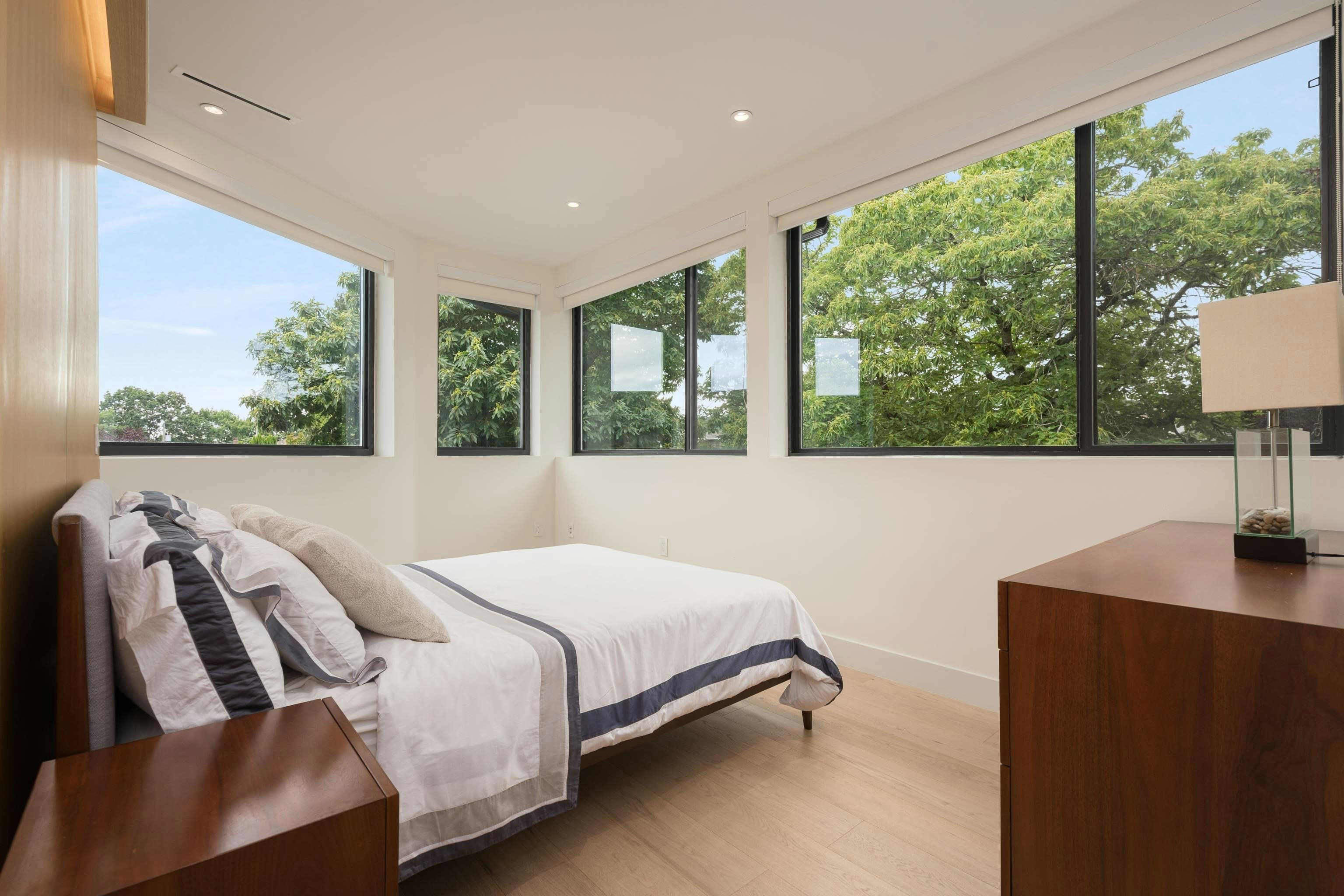 7380 Ashburn Street, Vancouver, BC, V5S 2K9 - 9