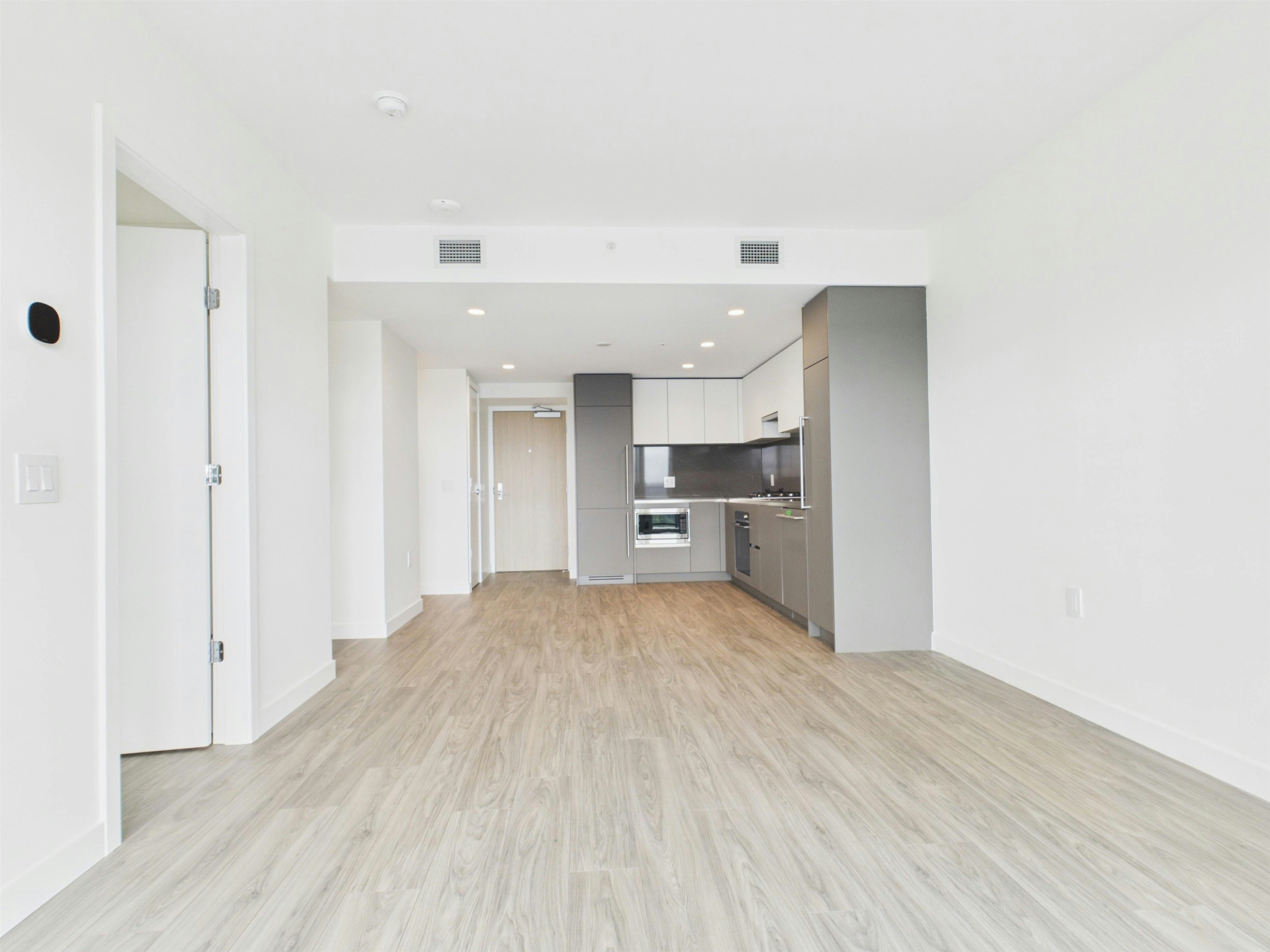 2905-2135 Springer Avenue - 2