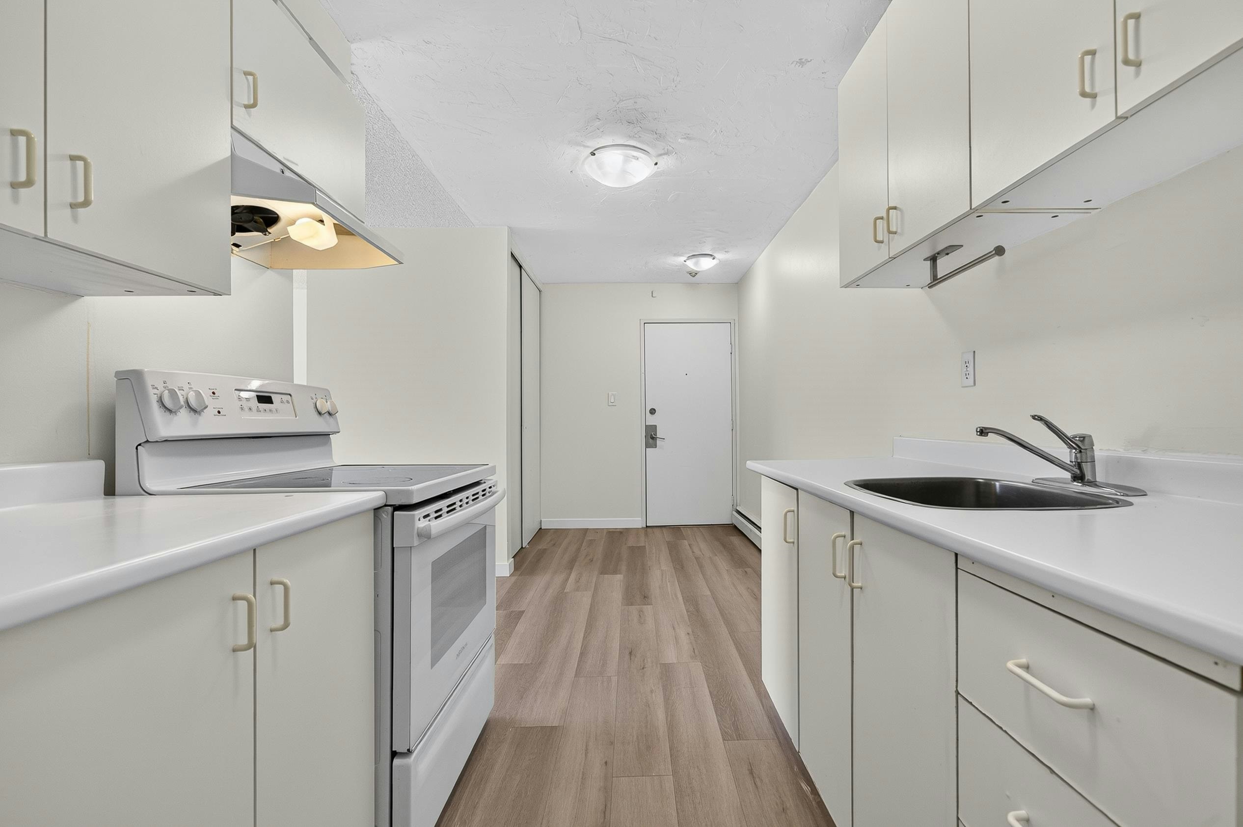 203-7220 Lindsay Road - 2