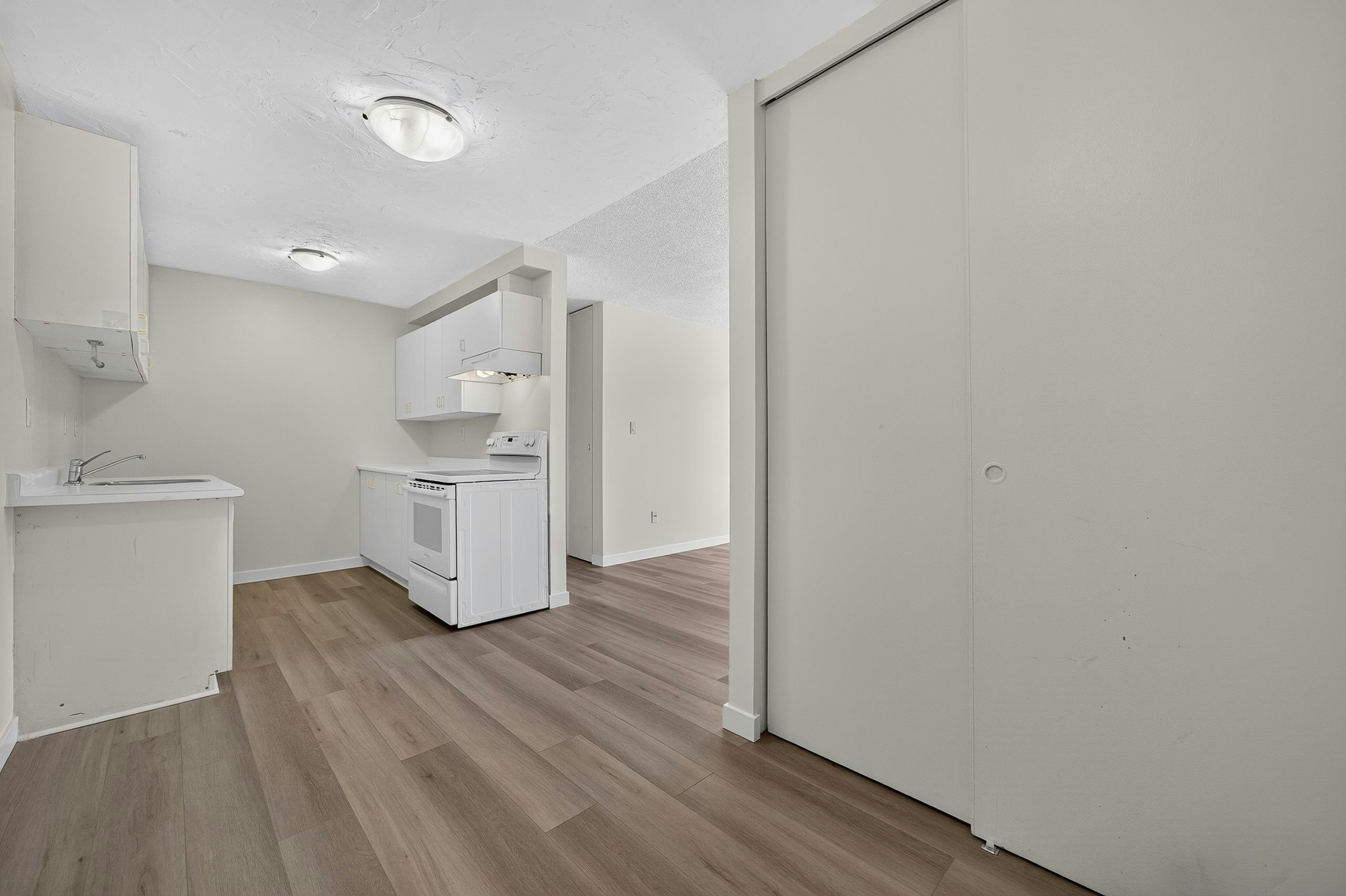 203-7220 Lindsay Road - 5