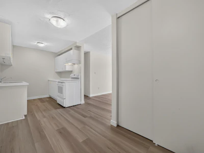 203-7220 Lindsay Road - 5